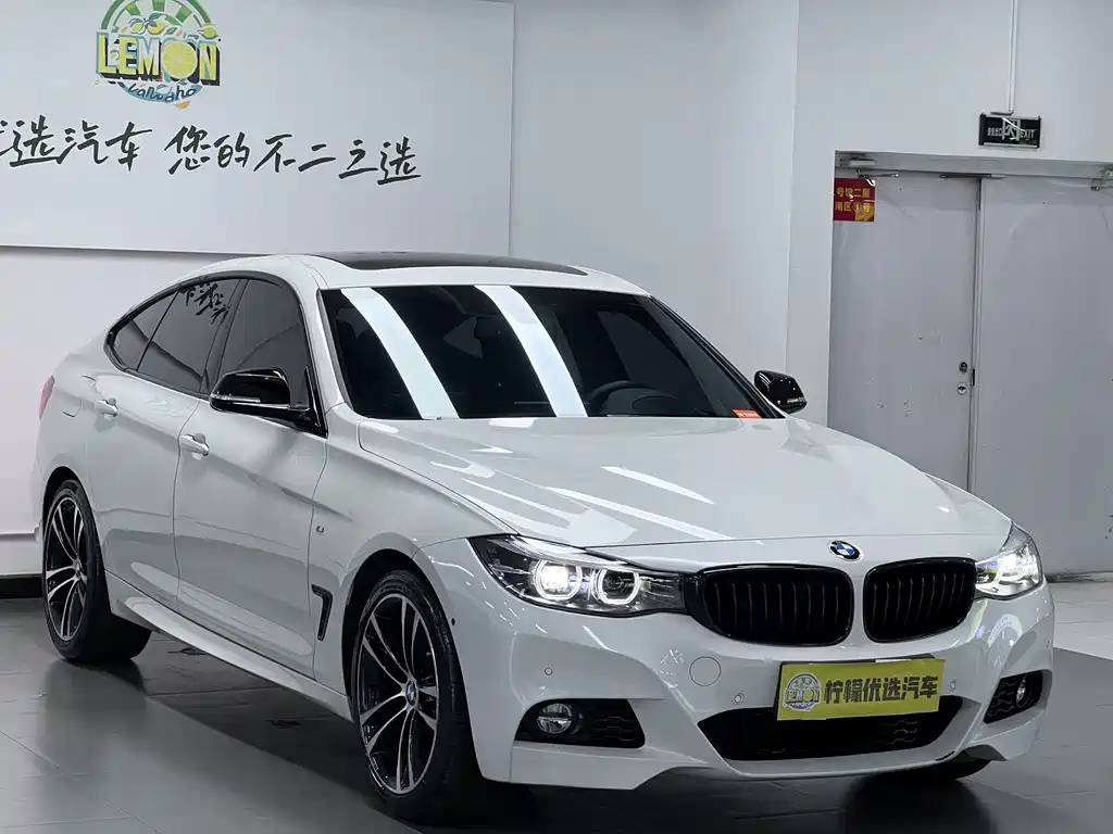BMW 3 Series GT 3 GT 2019 330i xDrive M Sport