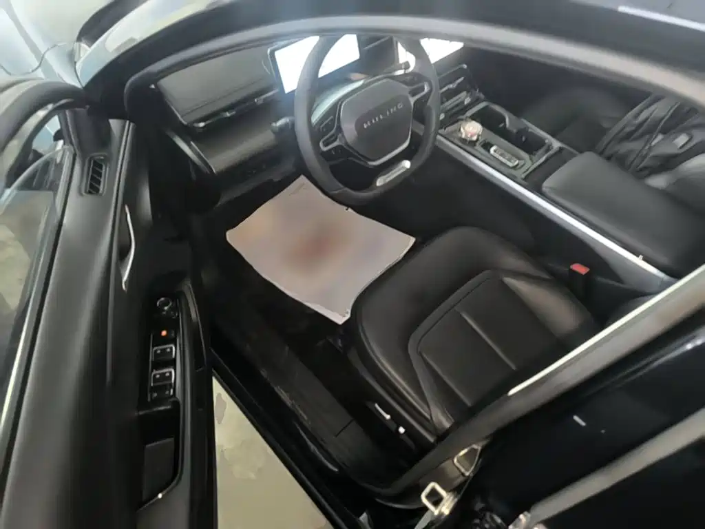 Wuling Xingguang — миниатюра 16