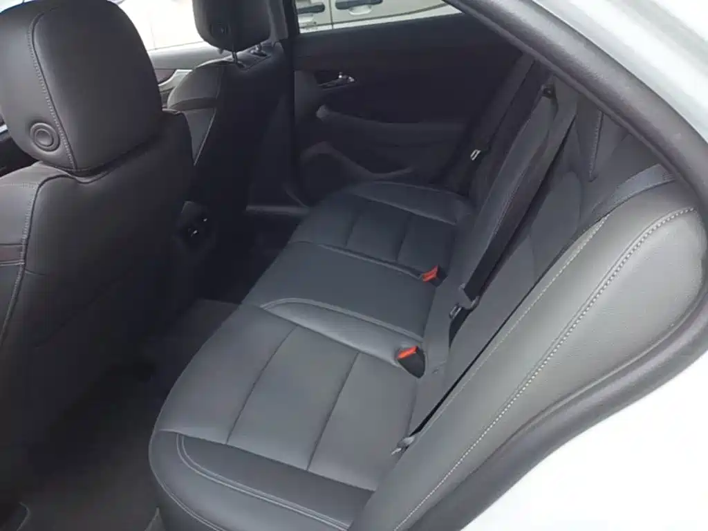 Chevrolet Malibu — миниатюра 17