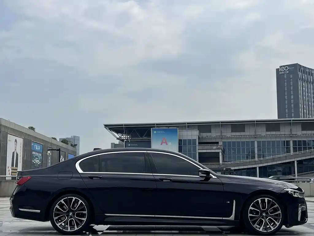 BMW 7 Series 7 2021 740Li Lead Luxury