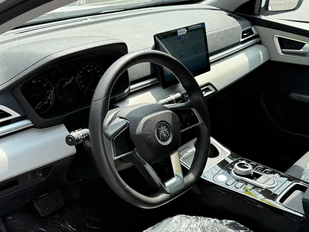 BYD Qin NEV — миниатюра 7