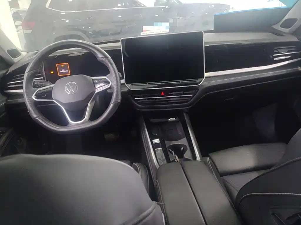 Volkswagen Passat 2025 Pro 380TSI