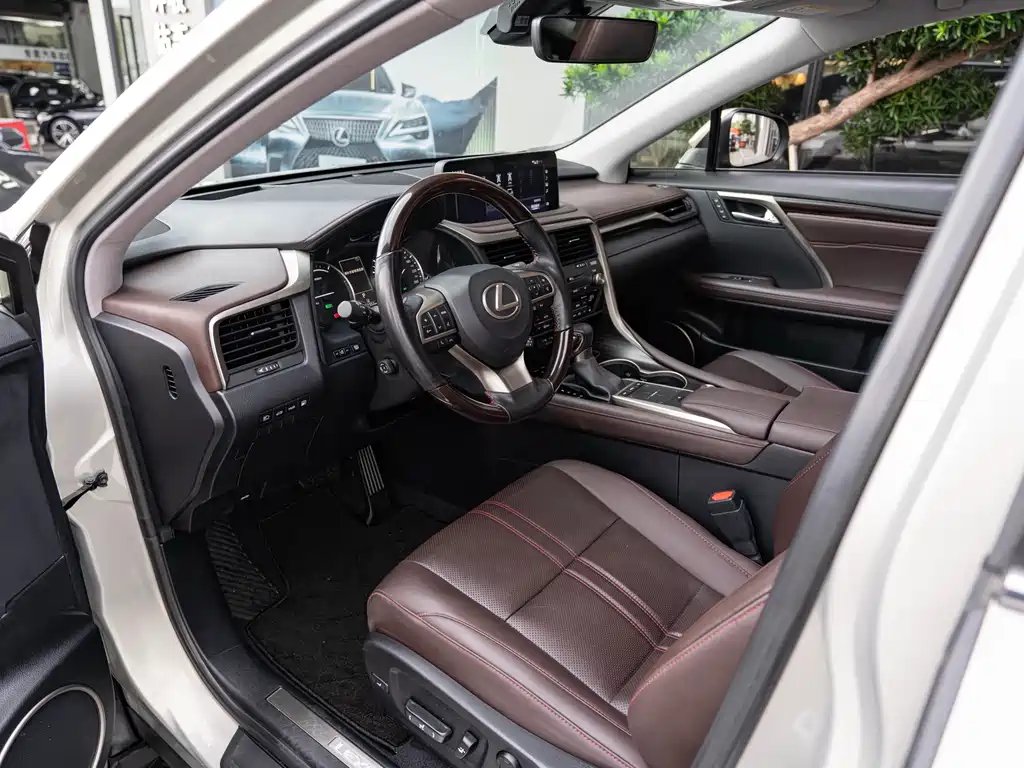 Lexus RX — миниатюра 9