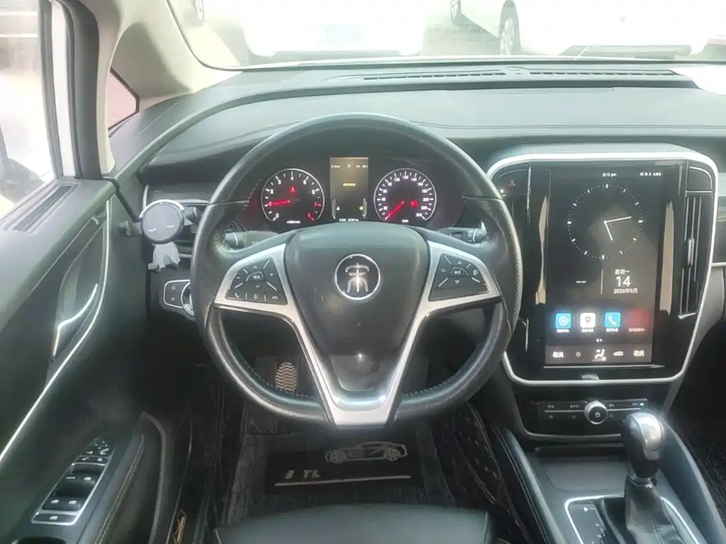 BYD MAX — миниатюра 11