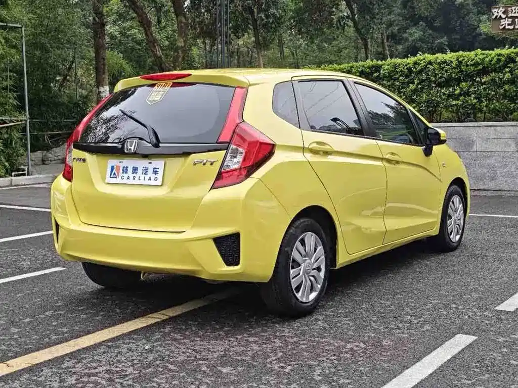 Honda Fit — миниатюра 27