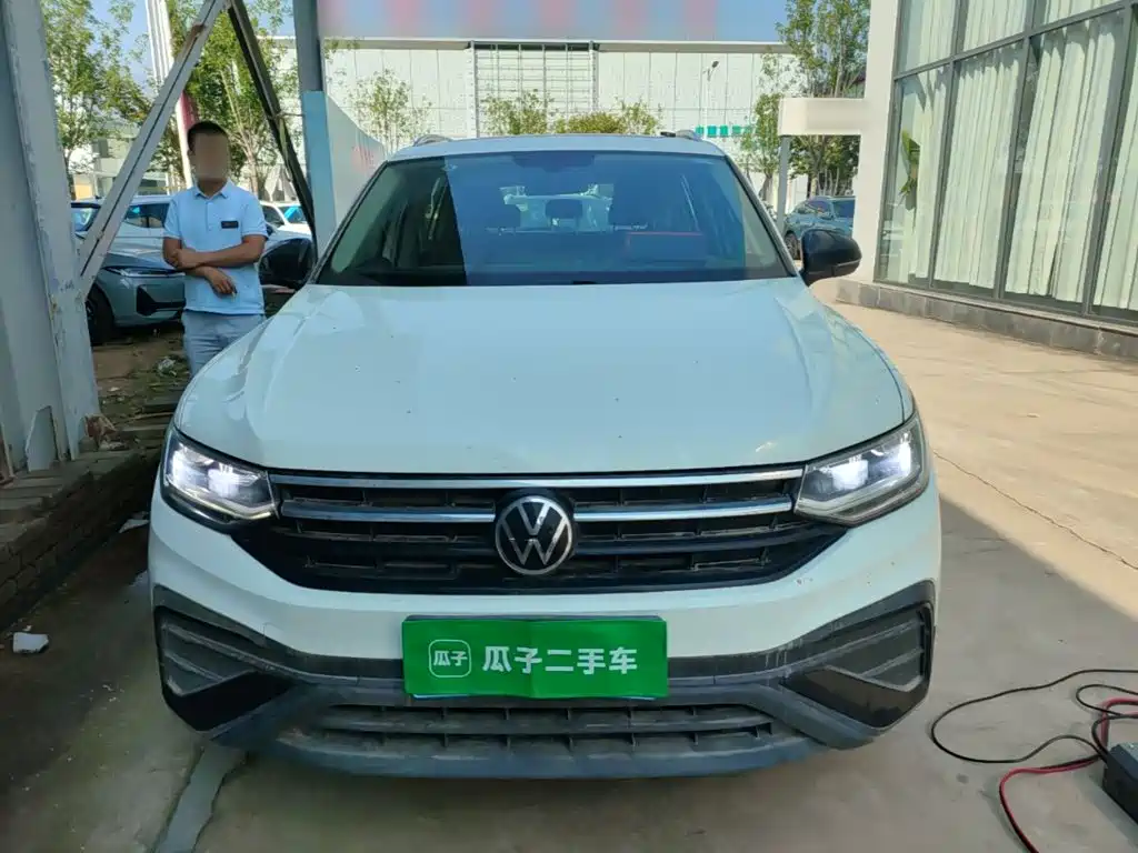 Volkswagen Tiguan L — миниатюра 3