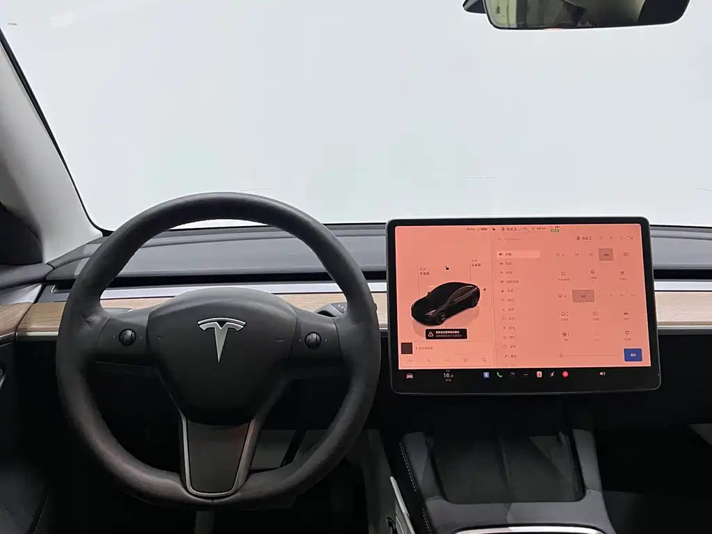 Tesla Model 3 — миниатюра 8