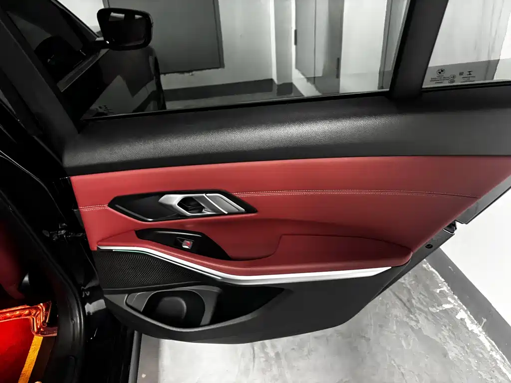 BMW 3 Series — миниатюра 13