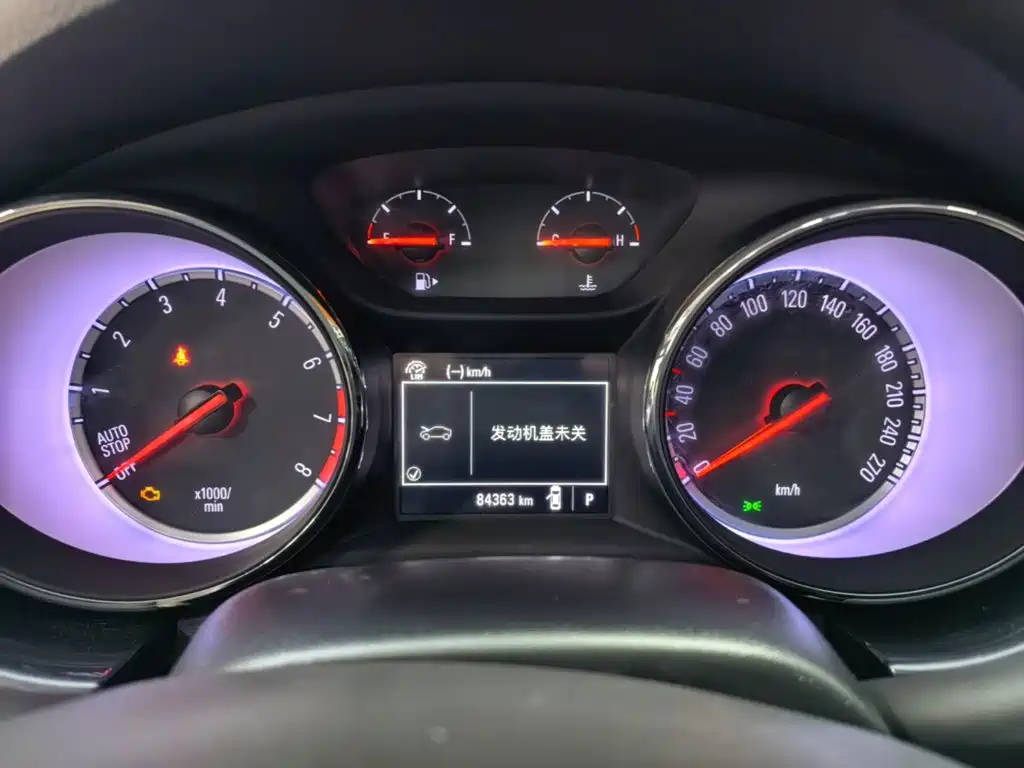 Buick Verano — миниатюра 12
