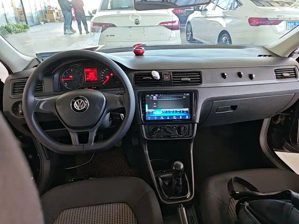 Volkswagen Santana — миниатюра 10
