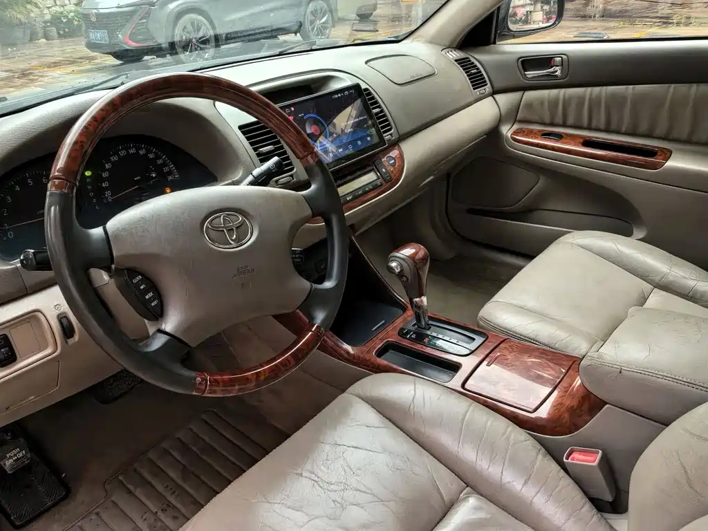 Toyota Camry 2005 2.4 Luxury