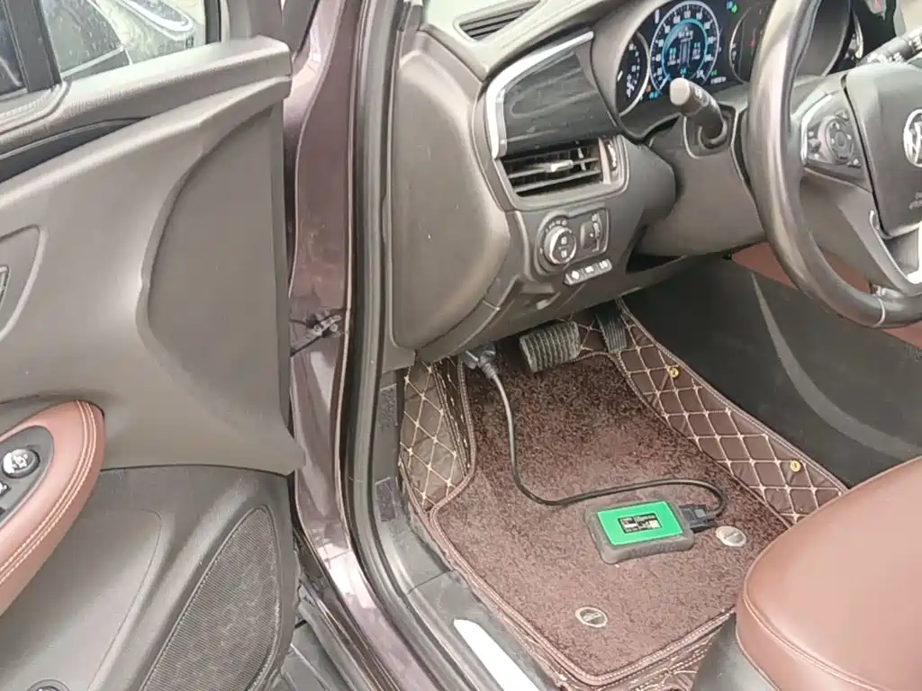Buick Envision Plus — миниатюра 16
