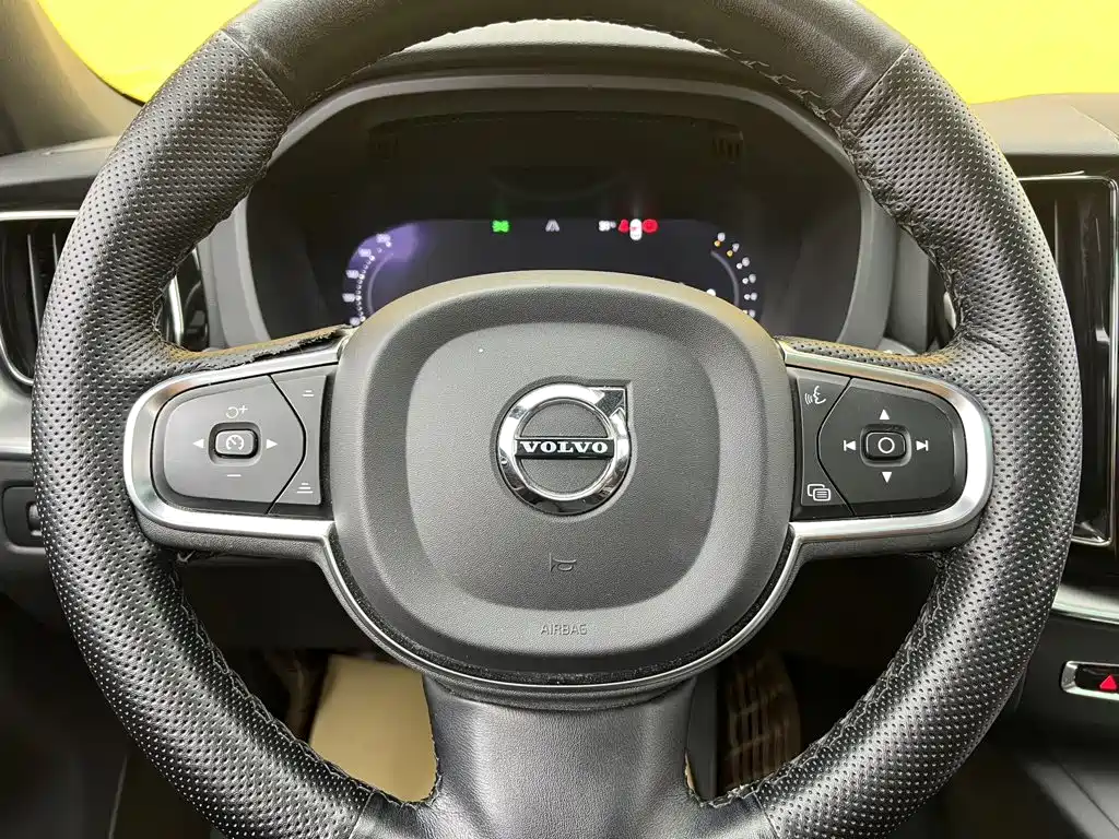 Volvo XC60 — миниатюра 15