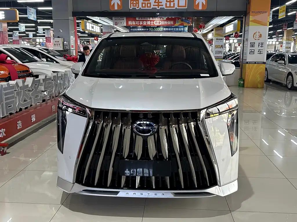 GAC TRUMPCHI M8