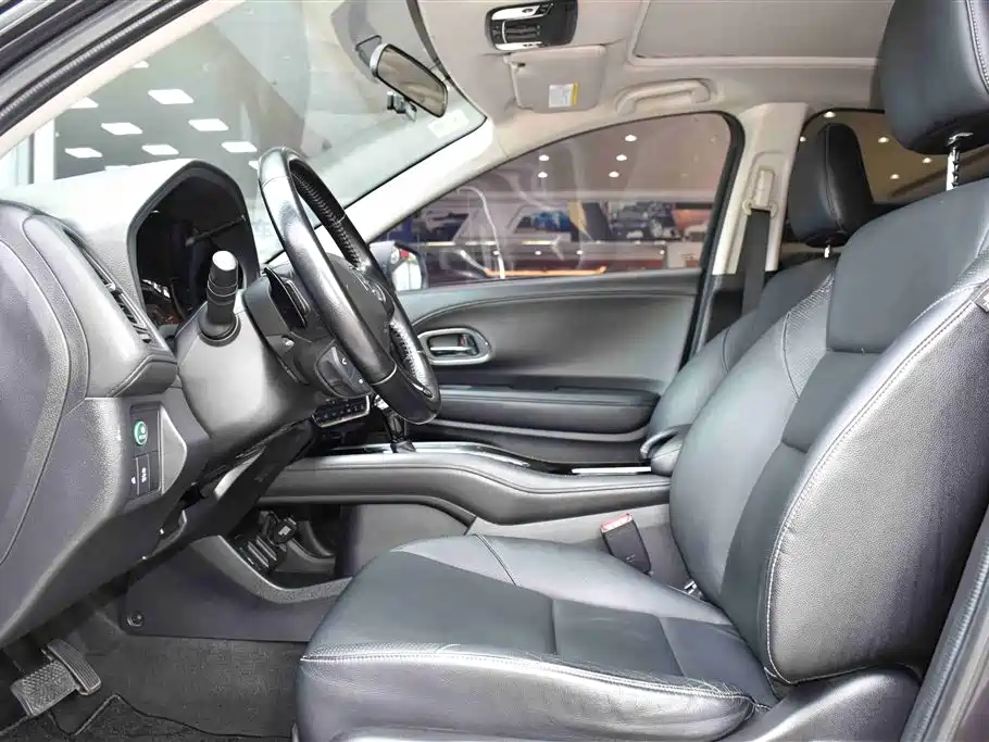 Honda Vezel 2015 1.8L CVT Flagship