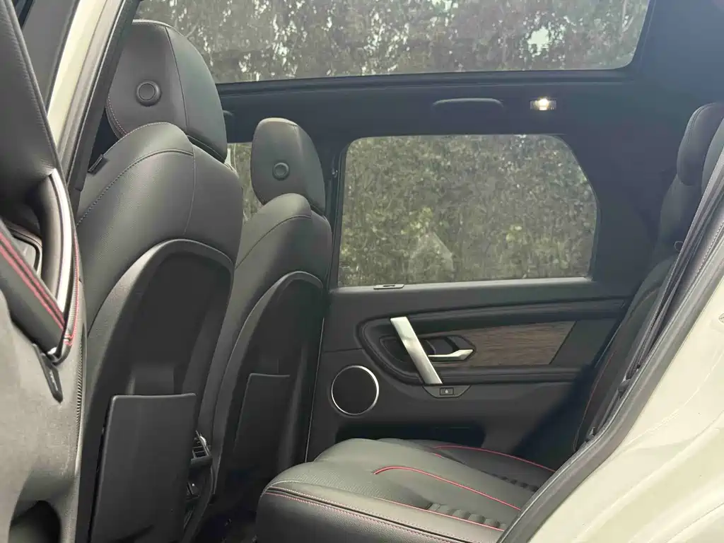 Land Rover Discovery Sport — миниатюра 6
