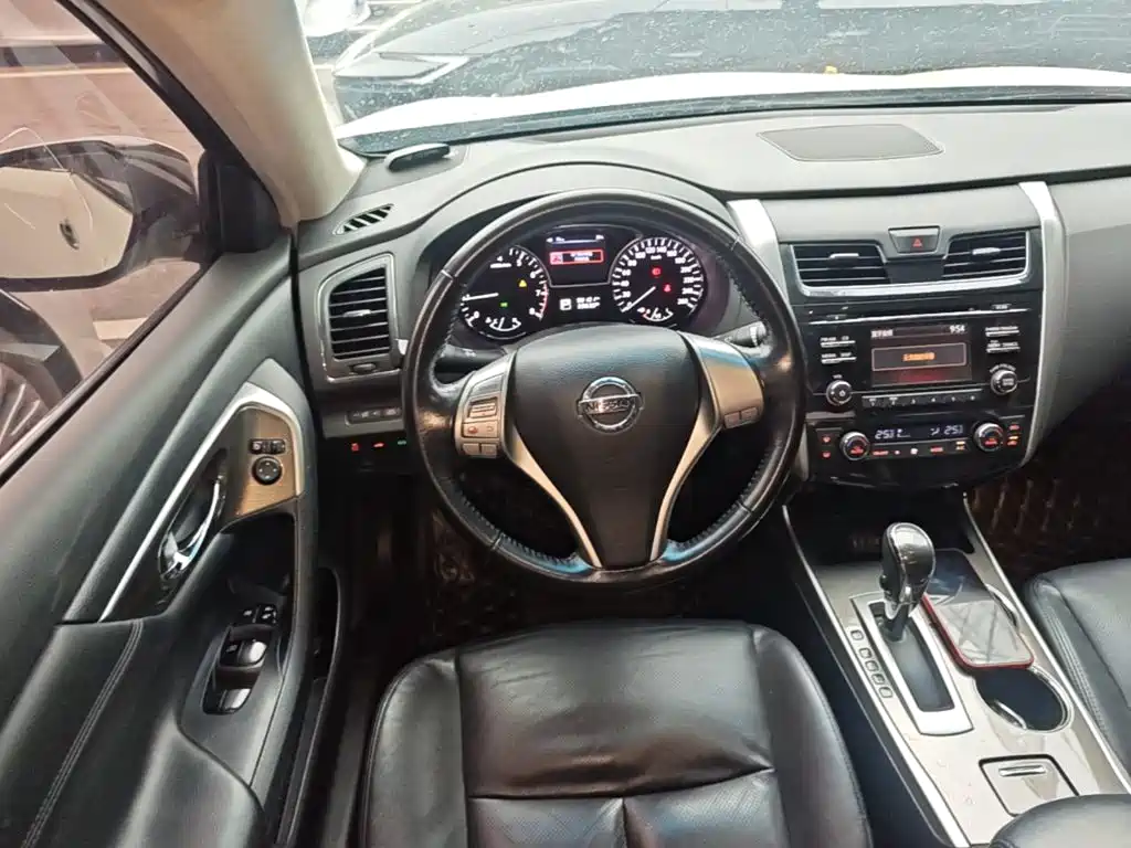 Nissan Teana — миниатюра 15