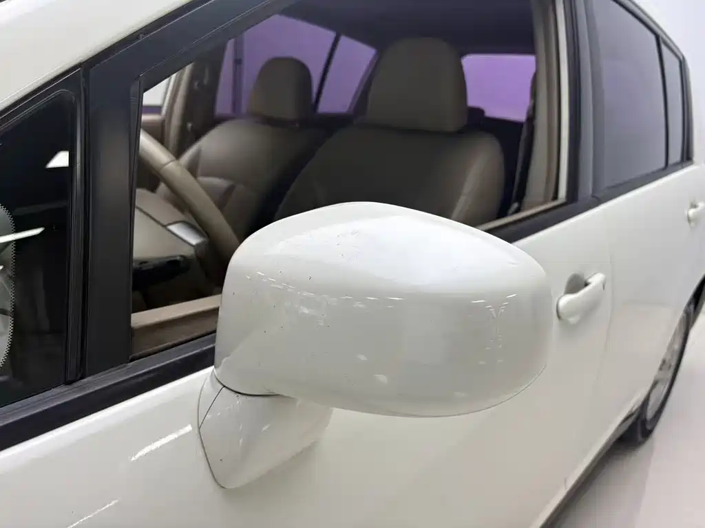 Nissan Tiida — миниатюра 22
