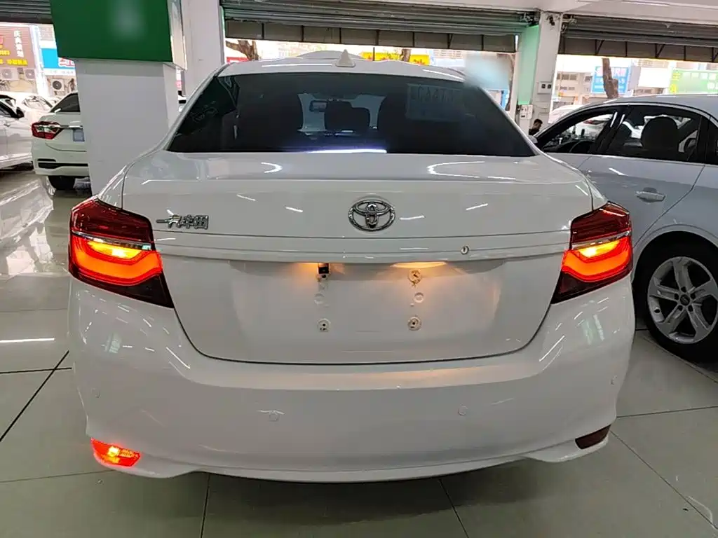Toyota Vios — миниатюра 6