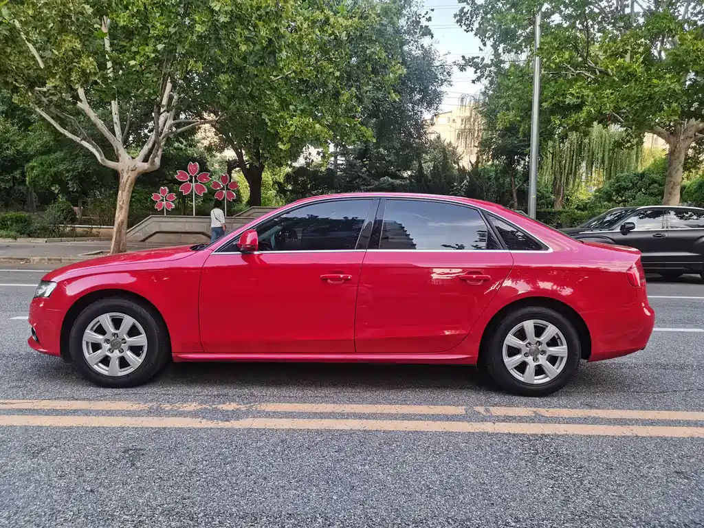 Audi A4L — миниатюра 4