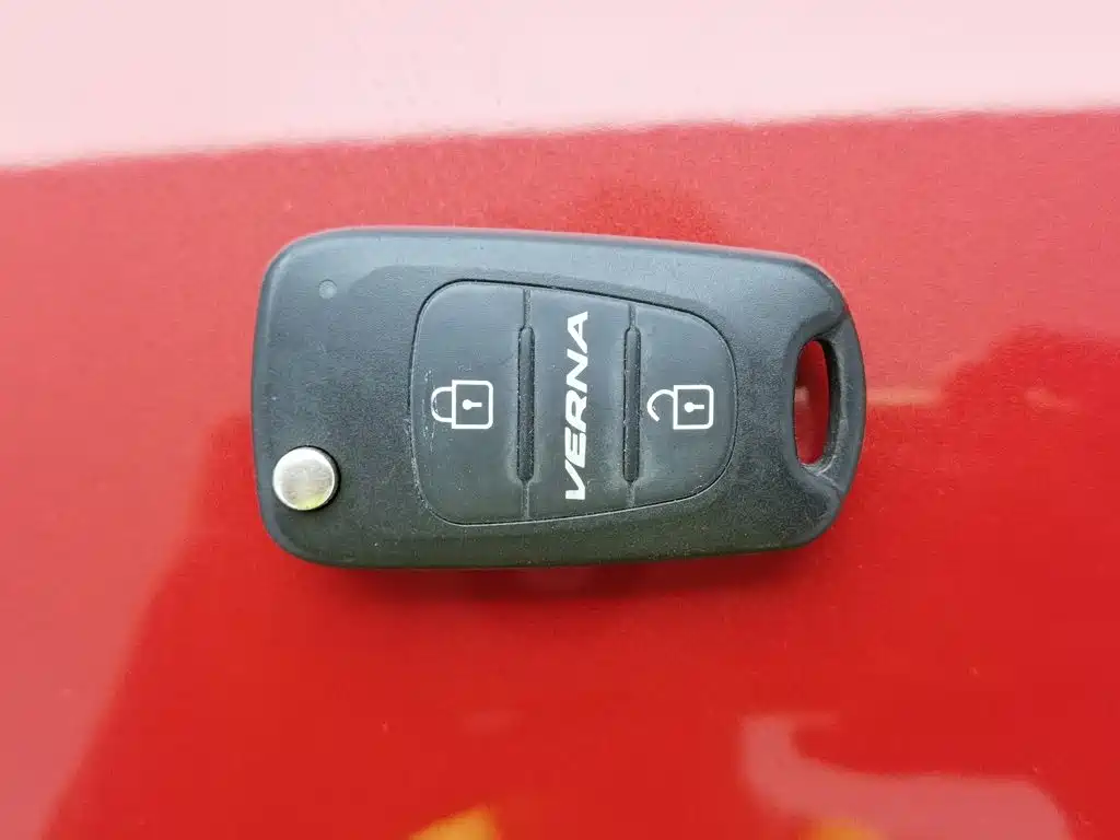 Hyundai Verna — миниатюра 19