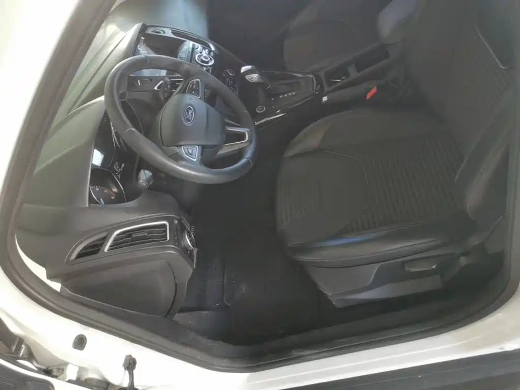 Ford Focus — миниатюра 15