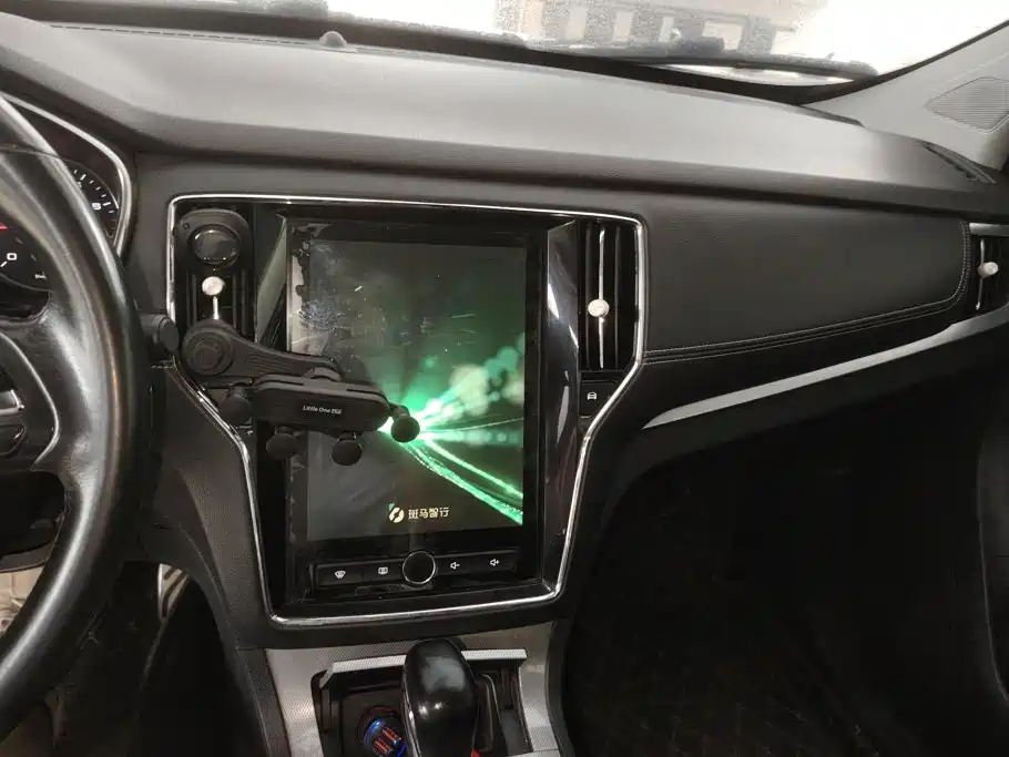 Roewe RX5 — миниатюра 11