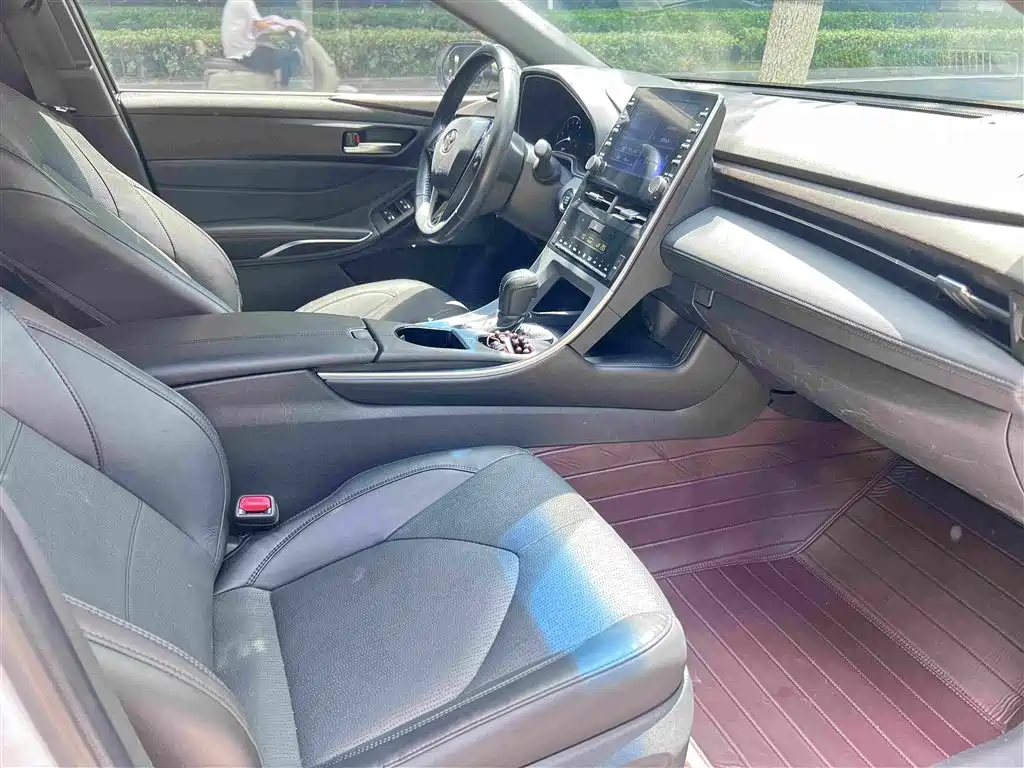 Toyota Avalon — миниатюра 8