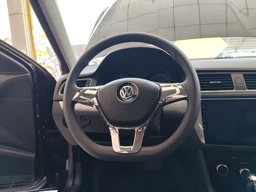 Volkswagen Lavida — миниатюра 11