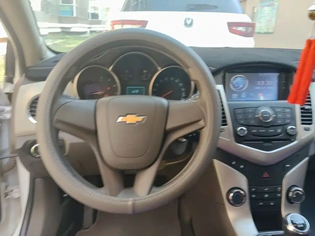 Chevrolet Cruze — миниатюра 11