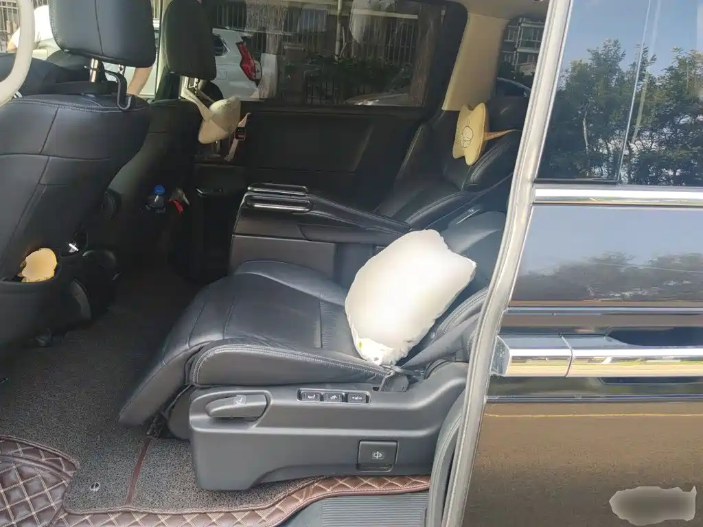 Honda Elysion — миниатюра 18
