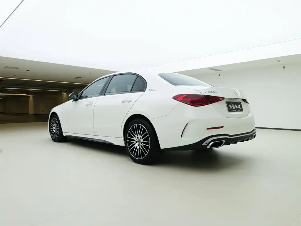 Mercedes-Benz C-Class — миниатюра 5