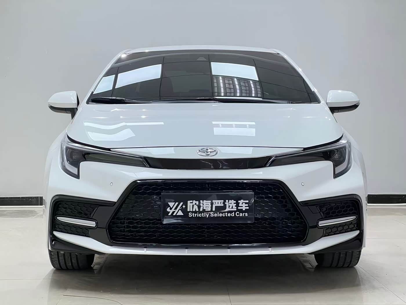 Toyota Levin 1.2 л 2023 г. Белый, пробег 33000 км