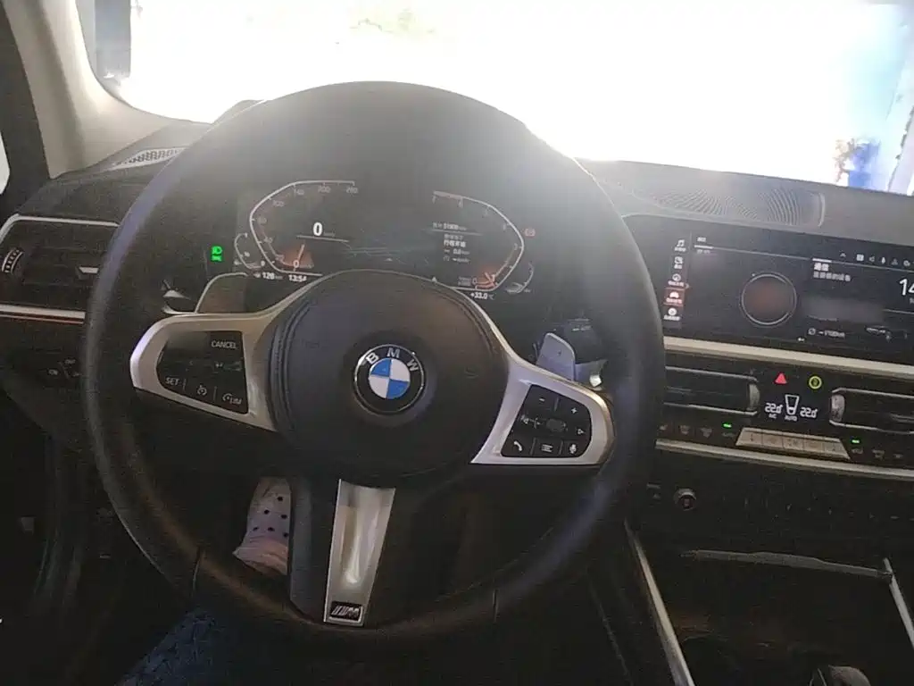BMW 3 Series — миниатюра 11