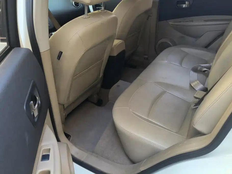 Nissan Qashqai — миниатюра 11