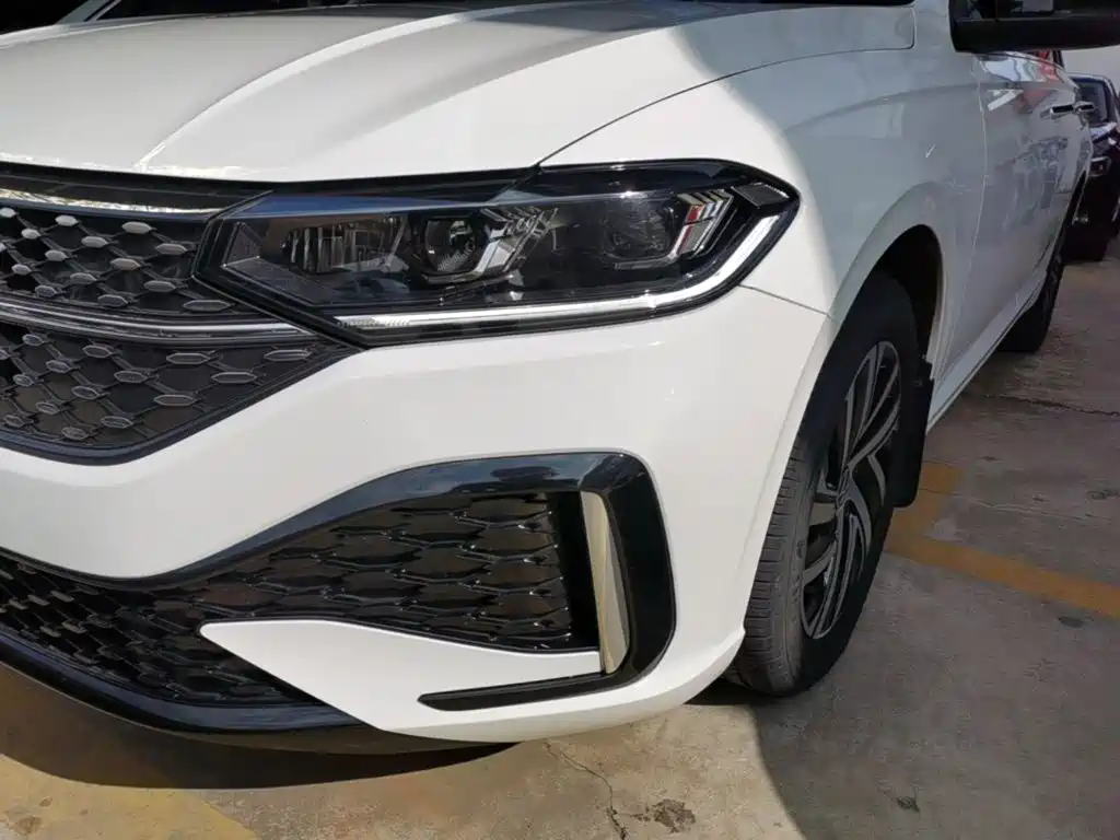 Volkswagen Lavida — миниатюра 24