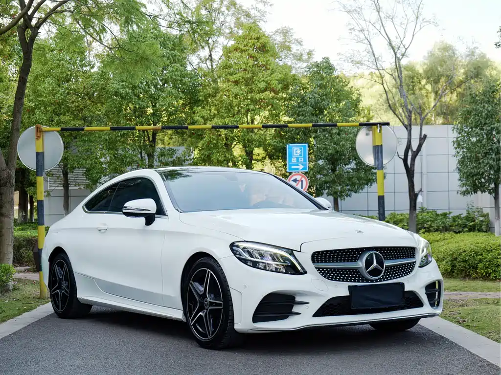 Mercedes-Benz C-Class (Import) — миниатюра 2