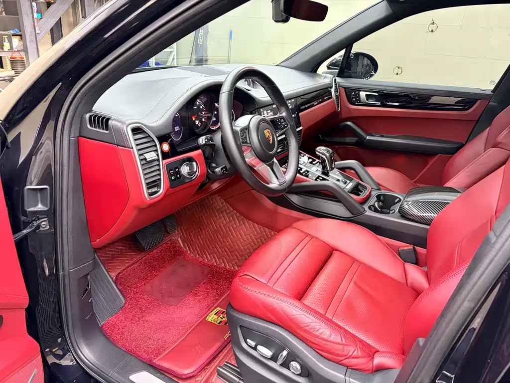 Porsche Cayenne — миниатюра 6