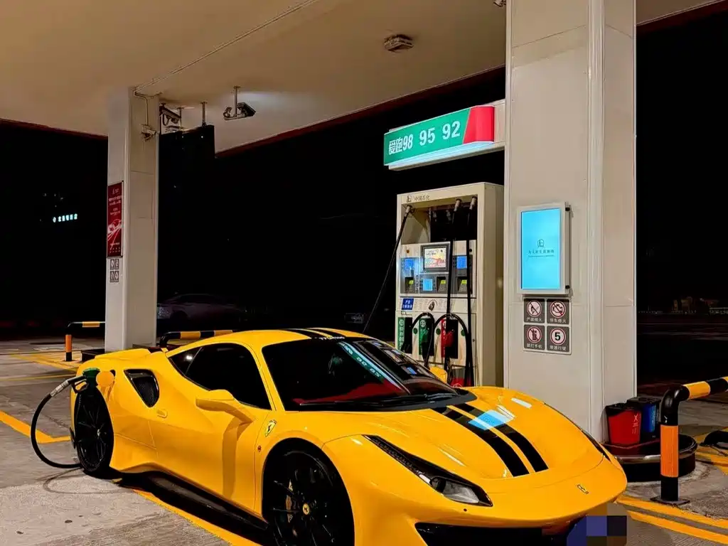 Ferrari 488 2016