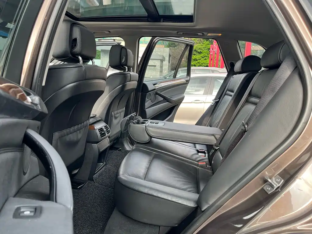 BMW X5 (Import) — миниатюра 14