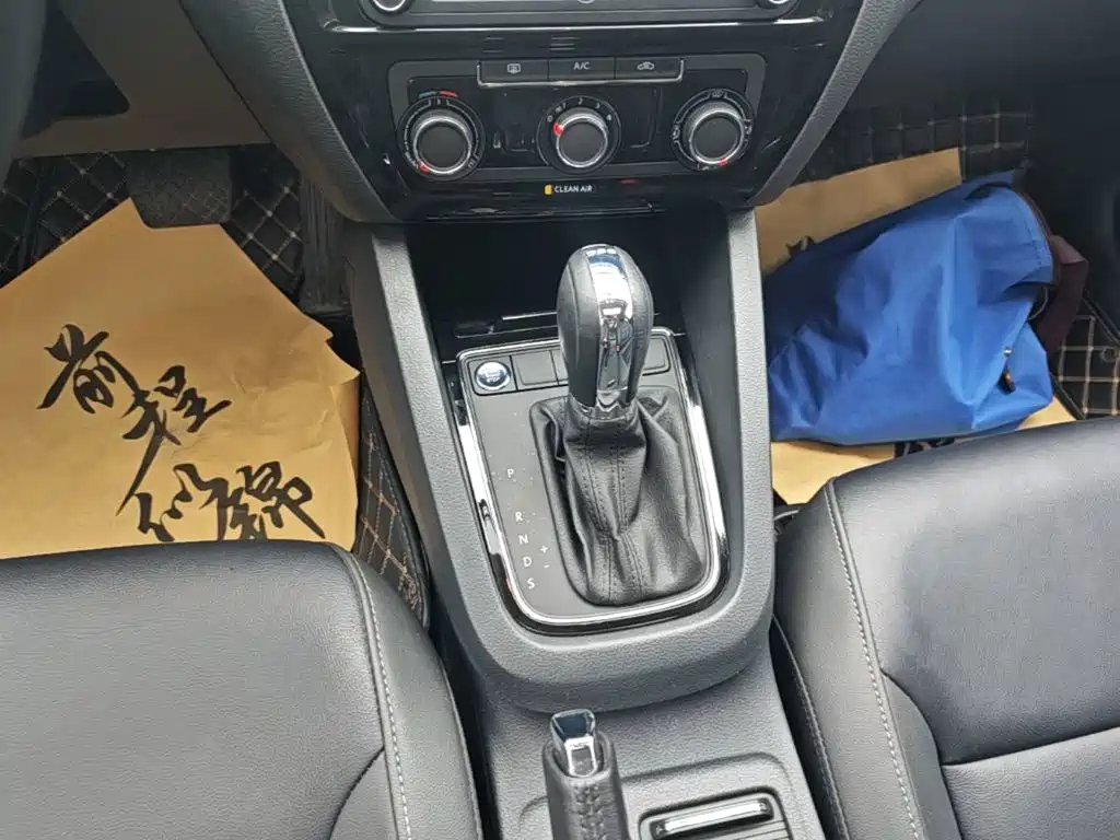 Volkswagen Sagitar — миниатюра 14