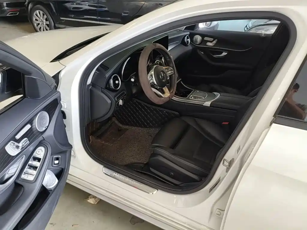 Mercedes-Benz C-Class — миниатюра 16