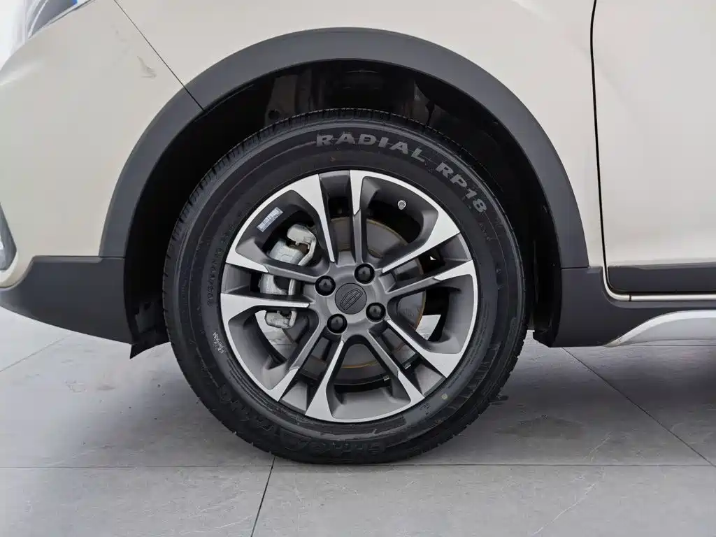 Geely Vision X3 — миниатюра 17