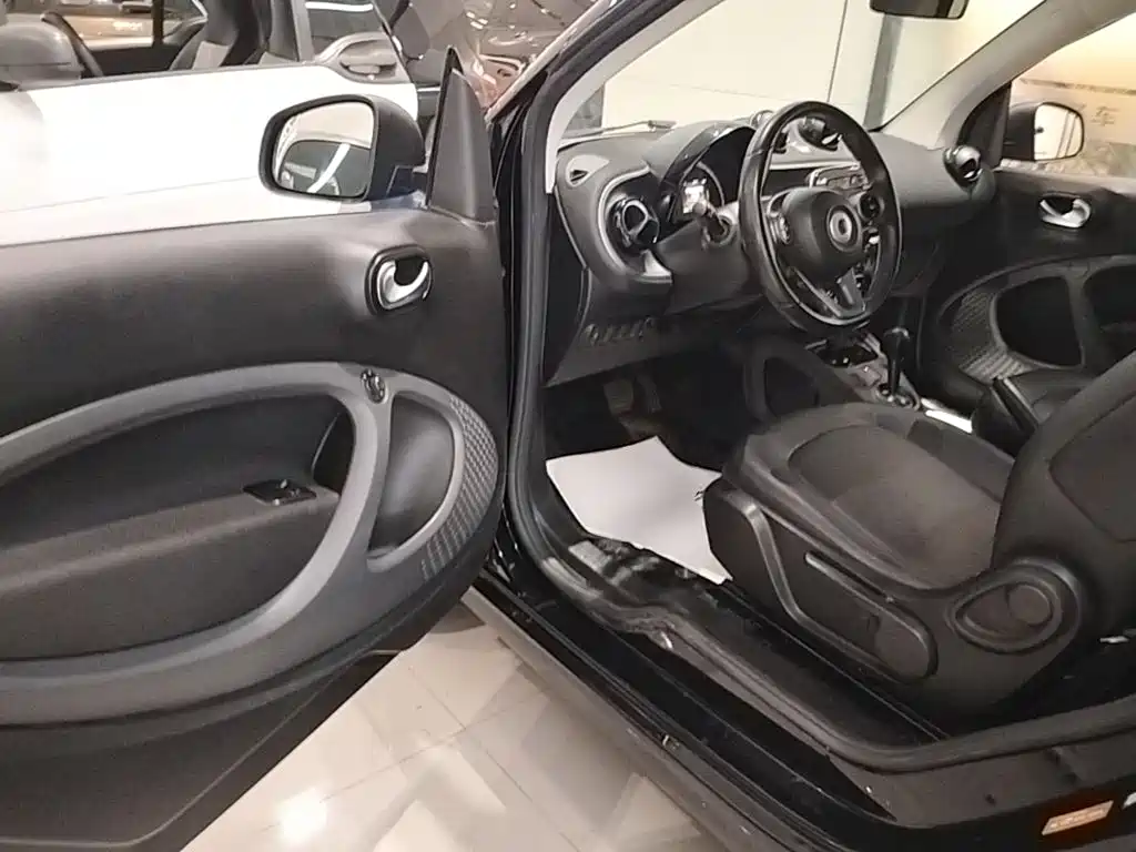smart Smart Fortwo — миниатюра 16