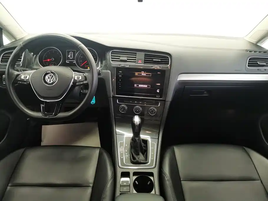 Volkswagen Golf — миниатюра 12
