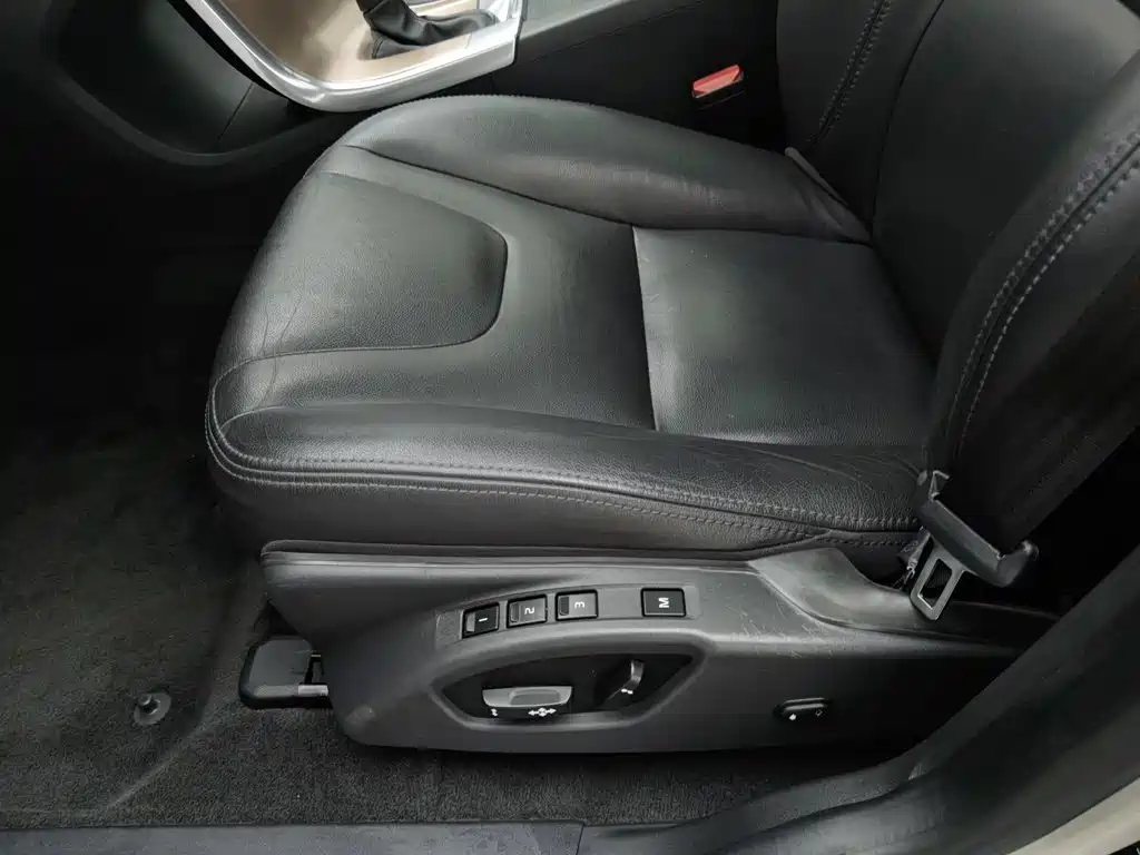 Volvo XC60 — миниатюра 20