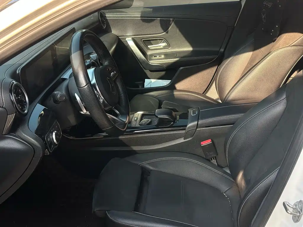 Mercedes-Benz A-Class — миниатюра 11