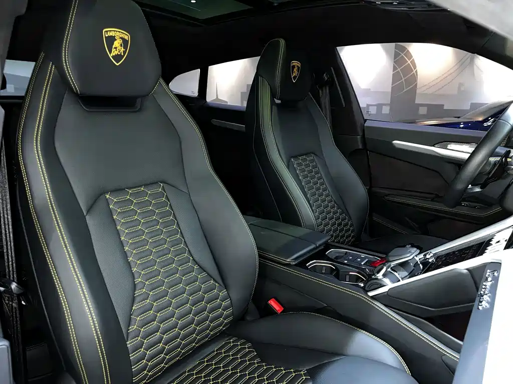 Lamborghini Urus — миниатюра 14