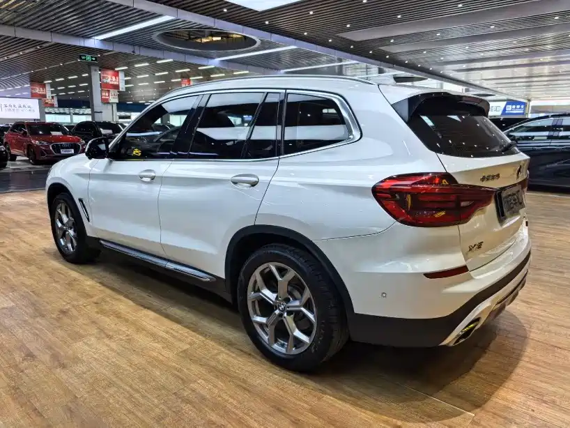 BMW X3 — миниатюра 21