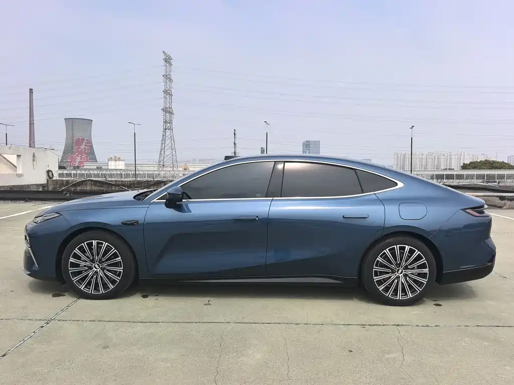 GEELY GALAXY GALAXY SPARKLE 8